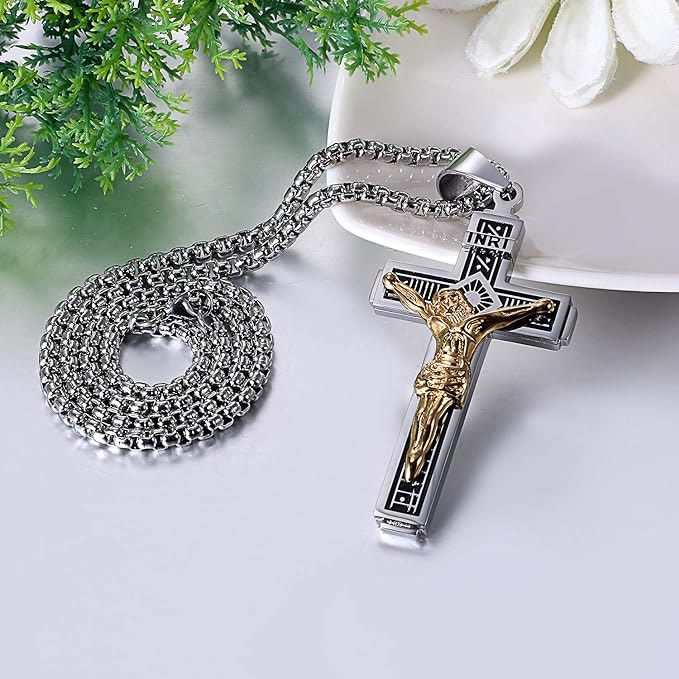 Collar de titanio con crucifijo de Jesús hecho a mano