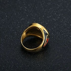 Anillo de titanio con escudo protector de armadura de caballero