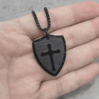 Collar con colgante de escudo cruzado del Padre Nuestro de acero inoxidable