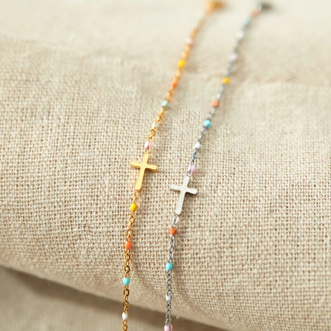 Pulsera de Cruz Minimalista Delicada