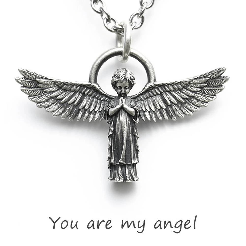 Collar de protección con ángel orante con las alas extendidas