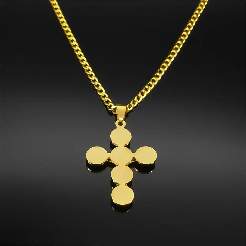 Collar con colgante de cruz de la Medalla de San Benito