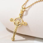 Collar de fe cristiana con crucifijo de Jesús
