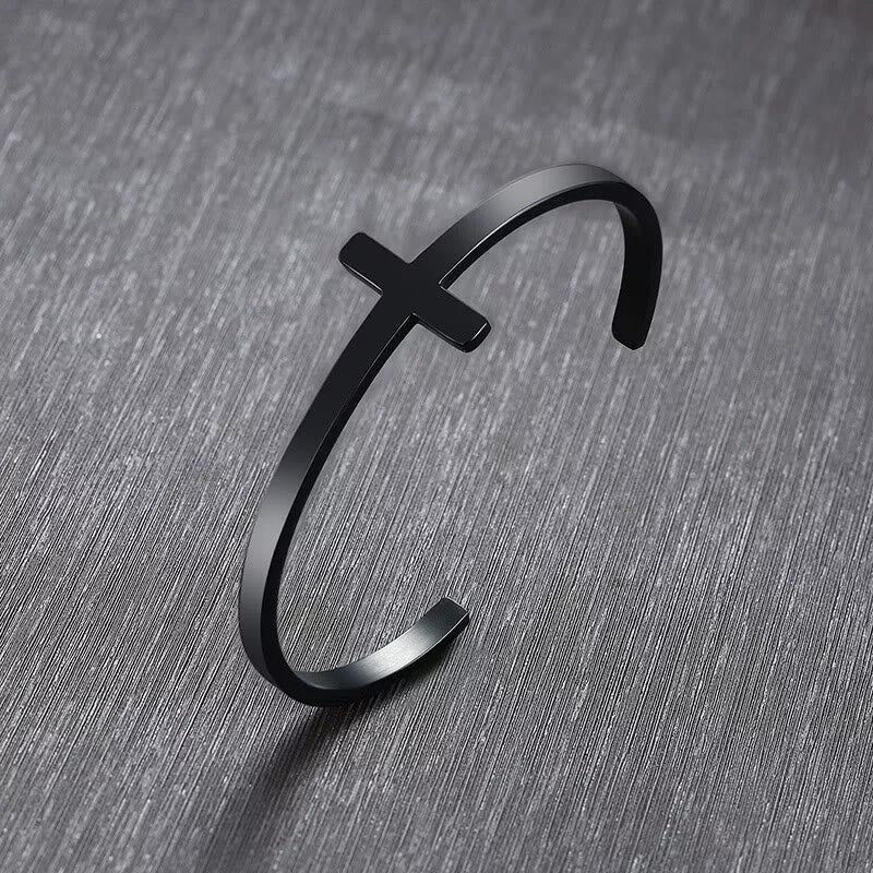 Pulsera de puño de cruz de plata con temática religiosa