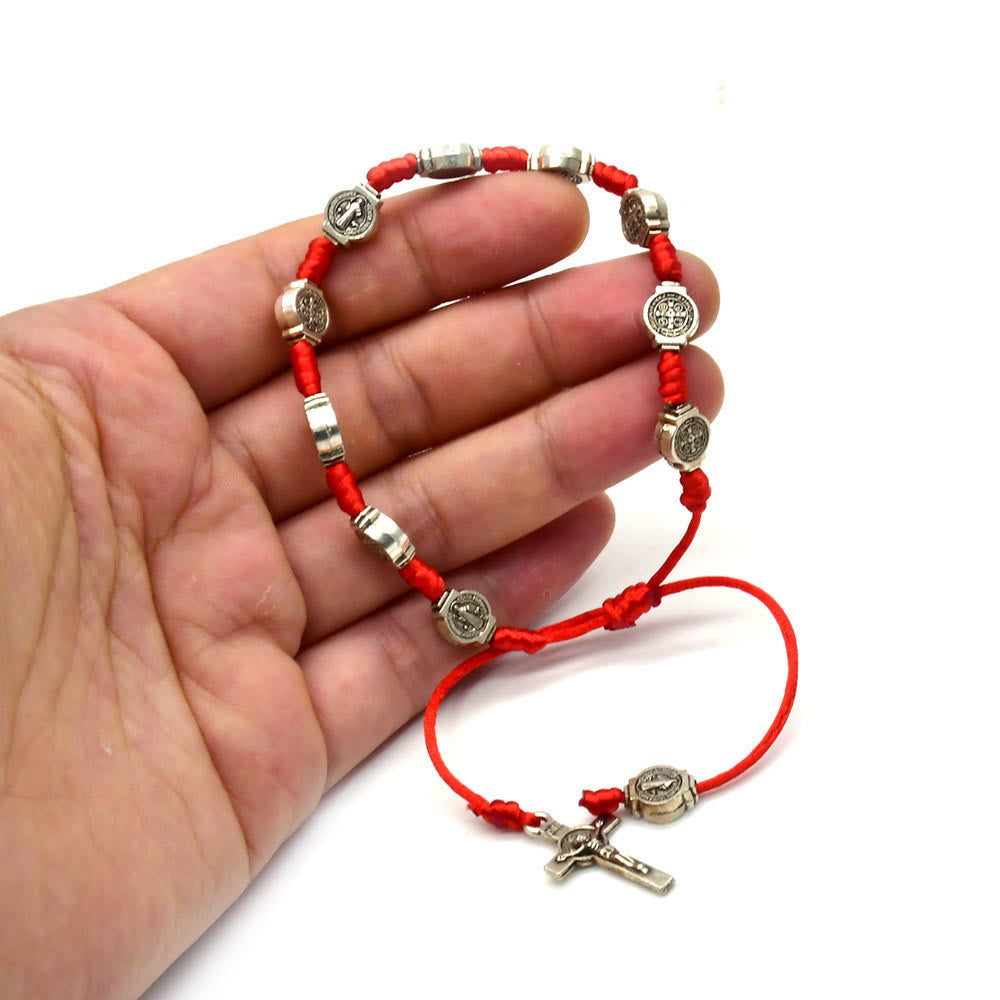 Pulsera Amuleto de Hilo Rojo con Nudo de San Benito