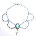 Colgante de cristal de la Virgen Milagrosa con cadena de clavícula y cristal azul