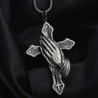 Colgante de cruz con manos orando estilo clásico, collar de titanio