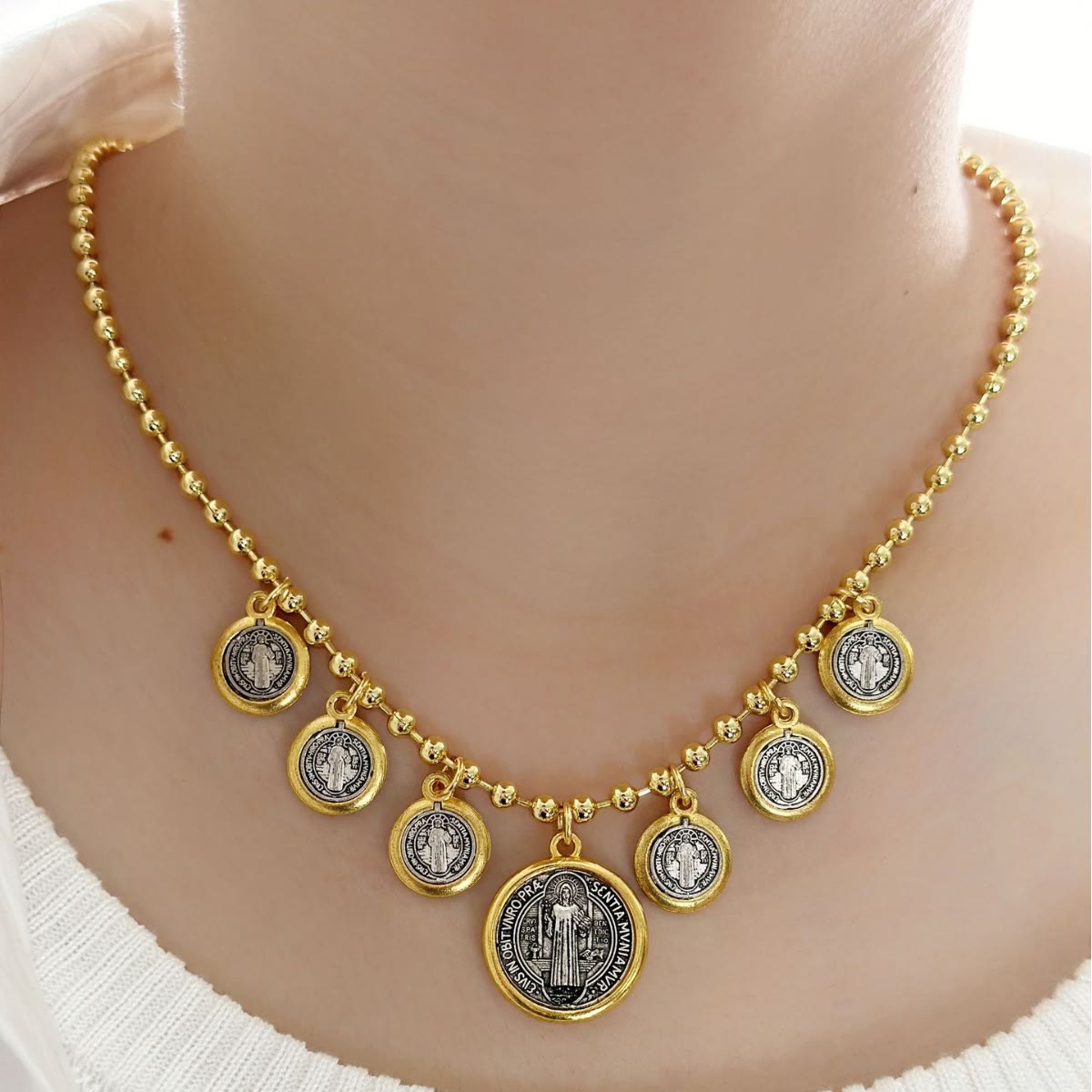 Collar con cadena y colgante de San Benito estilo retro, 6 unidades