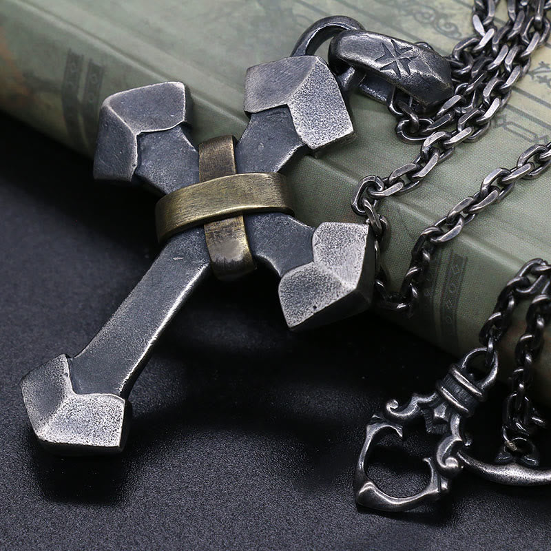 Collar con colgante de cruz de plata de ley 925 estilo retro de metal pesado