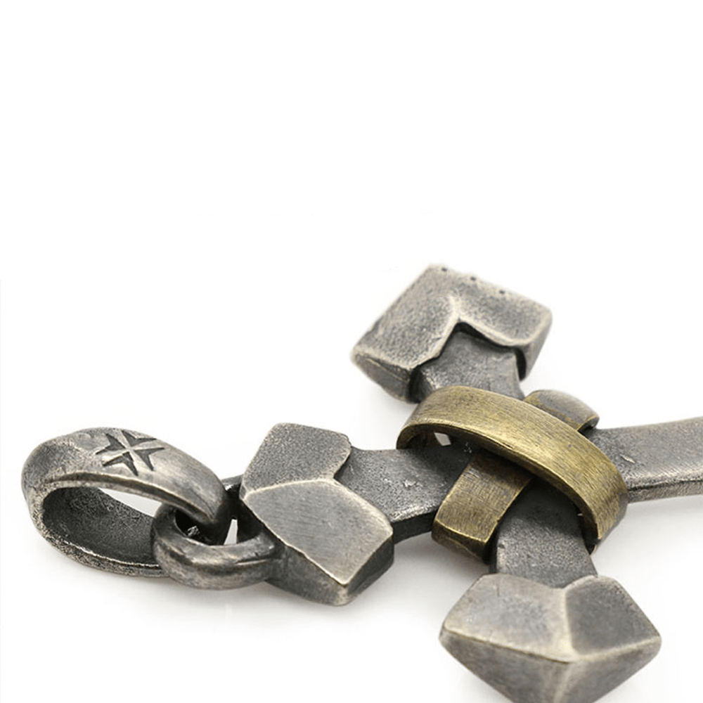 Collar con colgante de cruz de plata de ley 925 estilo retro de metal pesado