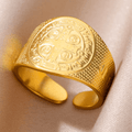Anillo Ajustable de Titanio con Símbolo de Jesús y San Benito Estilo Clásico