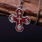 Collar con colgante de aleación de cruz de cuatro vías cinco en uno carmelita de estilo clásico