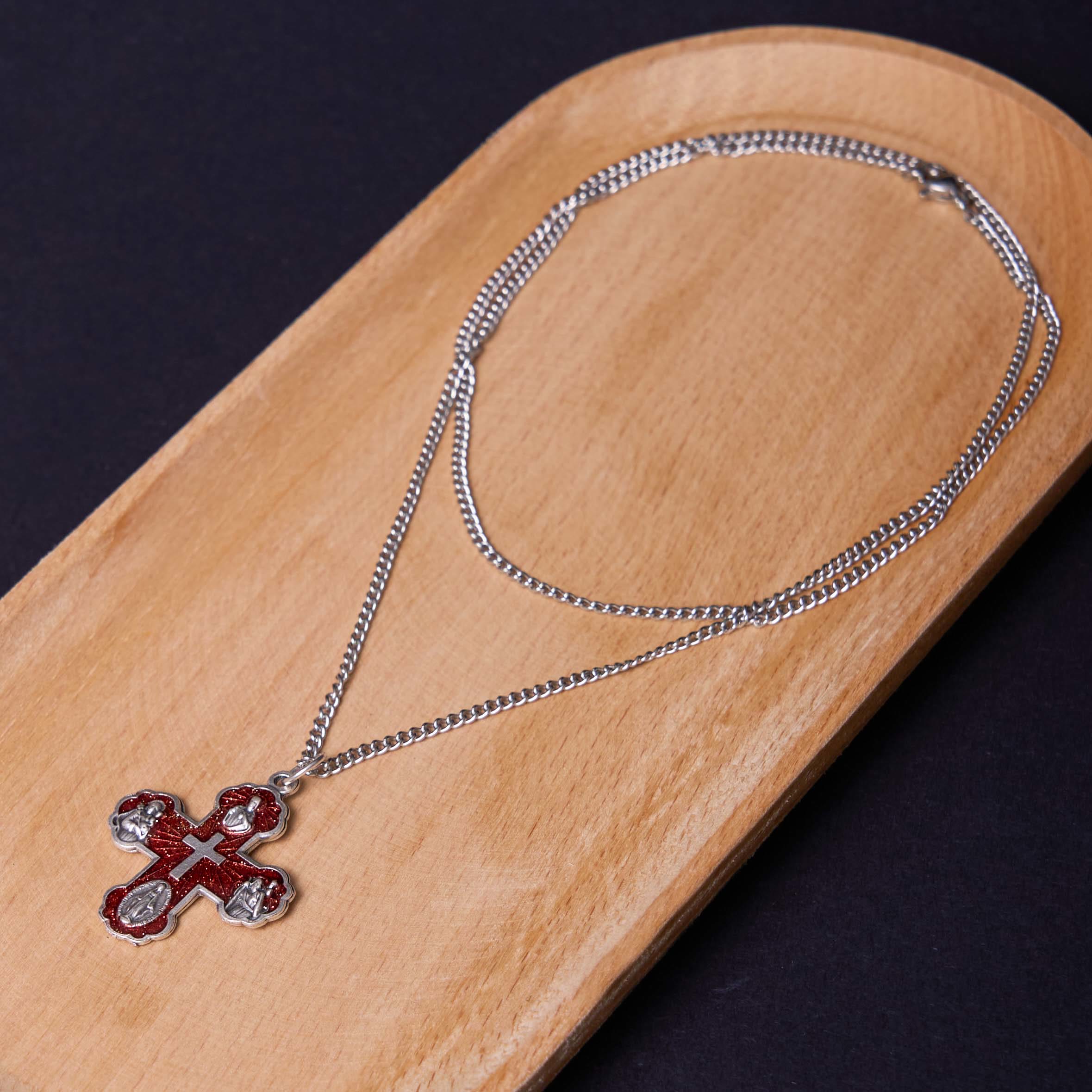 Collar con colgante de aleación de cruz de cuatro vías cinco en uno carmelita de estilo clásico