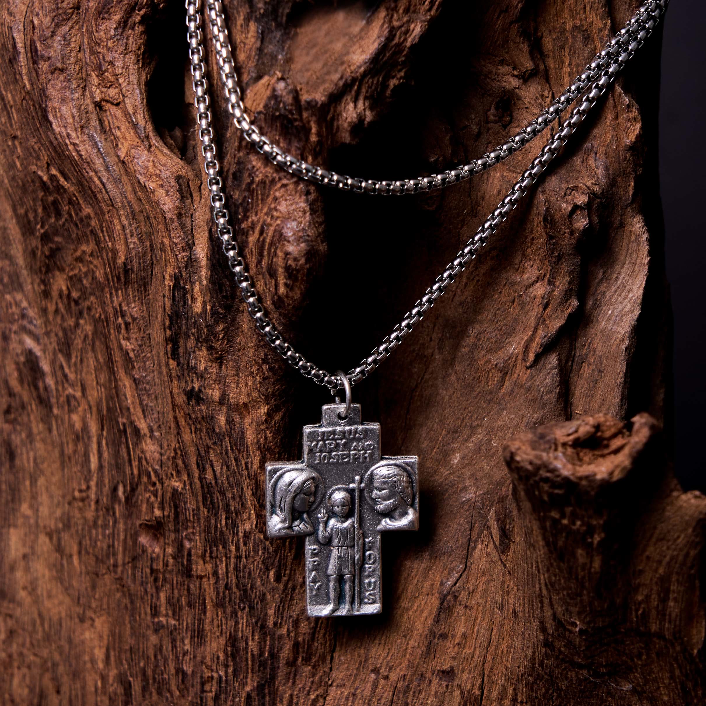 Collar de aleación con colgante de cruz de Jesús, María y José de estilo clásico
