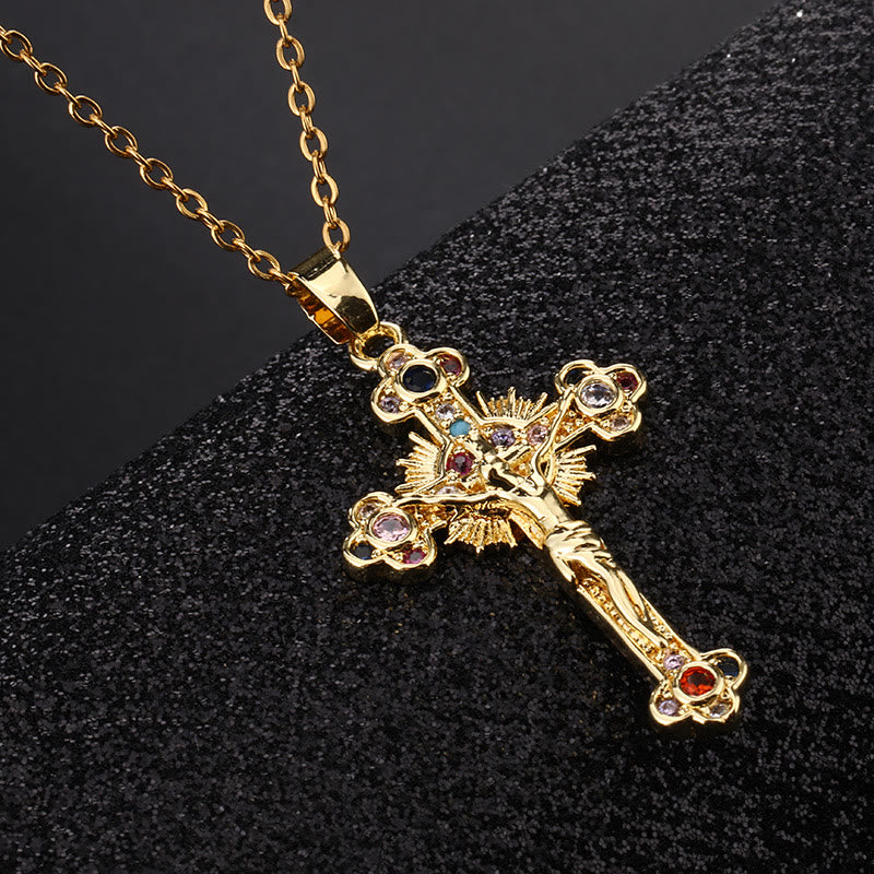 Collar con colgante de crucifijo de estilo pastoral fresco con piedras preciosas bíblicas de colores