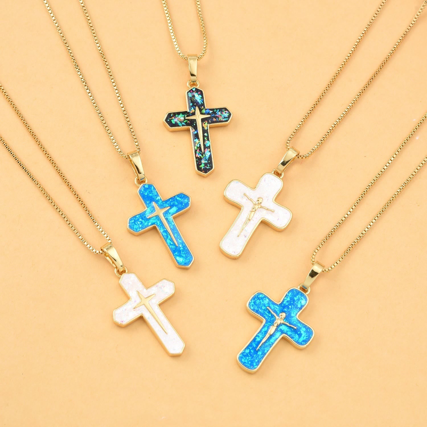 Collar con Colgante de Cobre de Crucifixión Estilo Minimalista