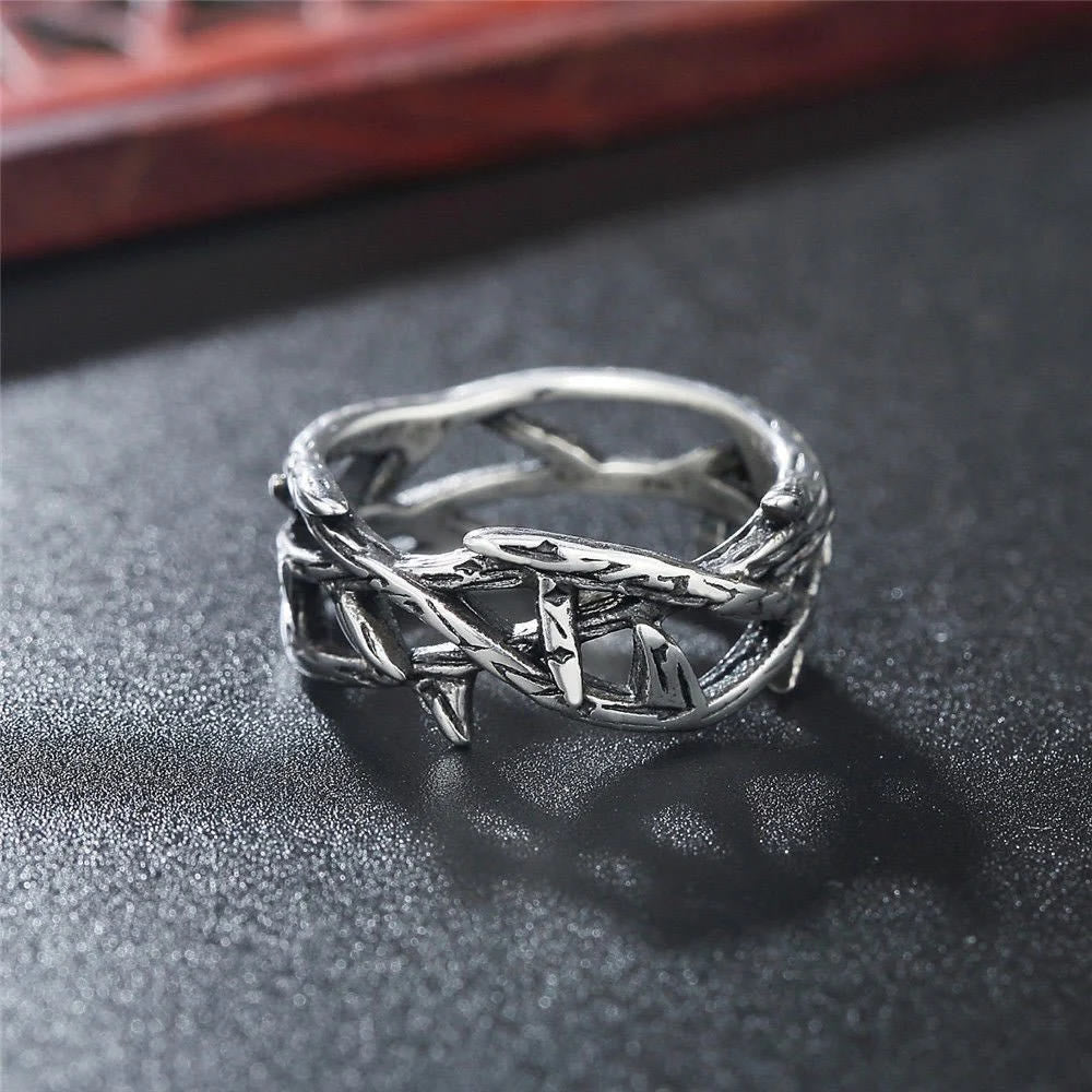 Anillo de acero de titanio con corona de espinas de Jesús de estilo retro, elaborado a mano