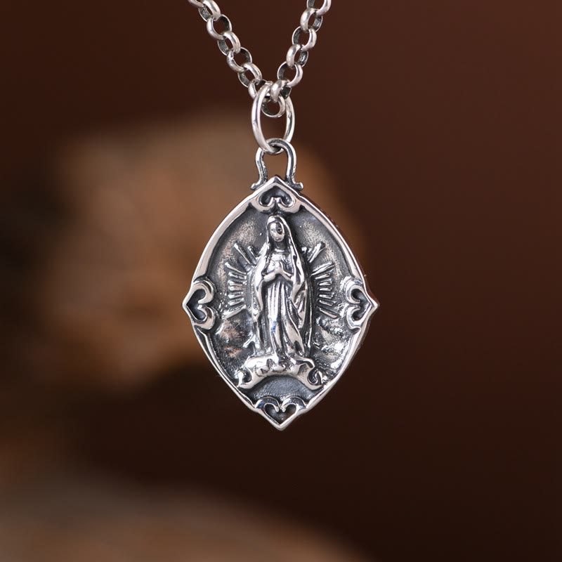 Collar con Colgante de Plata Esterlina de la Virgen de Guadalupe Estilo Retro Artesanal