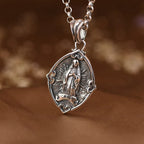 Collar con Colgante de Plata Esterlina de la Virgen de Guadalupe Estilo Retro Artesanal