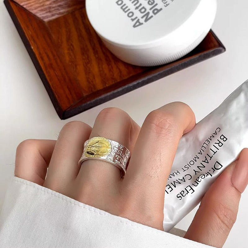 Anillo ajustable de aleación con Medalla Milagrosa de la Virgen María en oro de dos tonos estilo retro