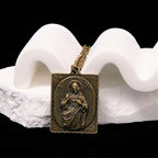 Collar de cruz de bronce con corazón sagrado esculpido de estilo clásico europeo