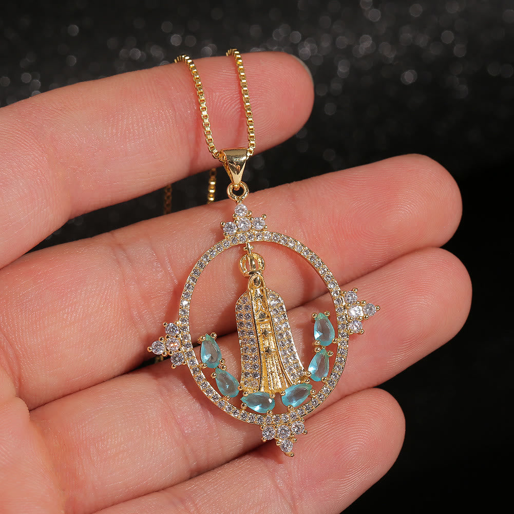 Collar Moderno de Nuestra Señora de Fátima Incrustado con Bendición Divina