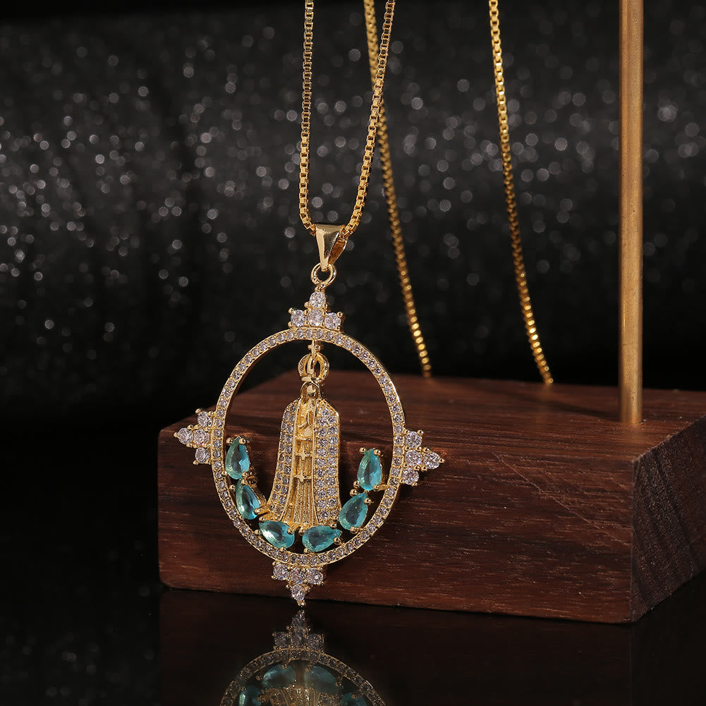 Collar Moderno de Nuestra Señora de Fátima Incrustado con Bendición Divina
