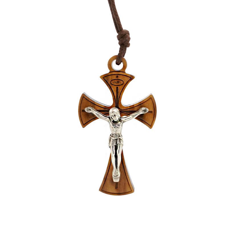 Collar con colgante de crucifijo curvo de madera de olivo de estilo clásico