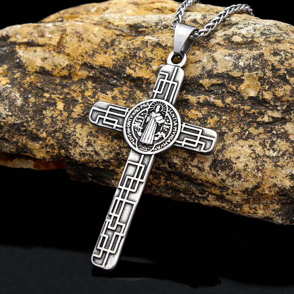 Collar con colgante de titanio de la Cruz de San Benito Protégenos