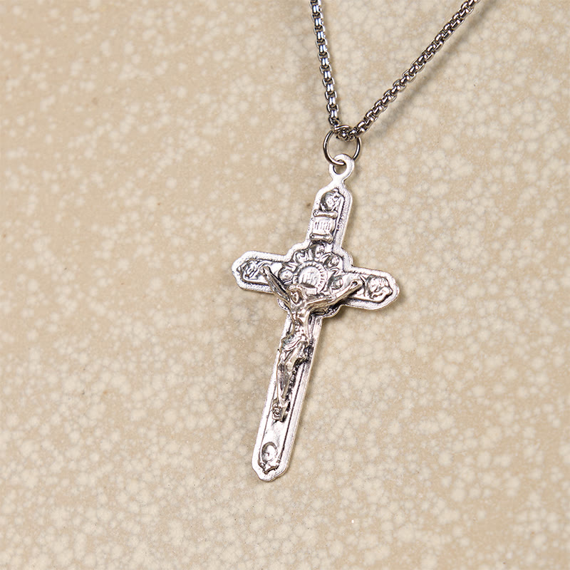 Collar con colgante de Jesús Crucificado rodeado de ángeles, estilo retro, hecho a mano