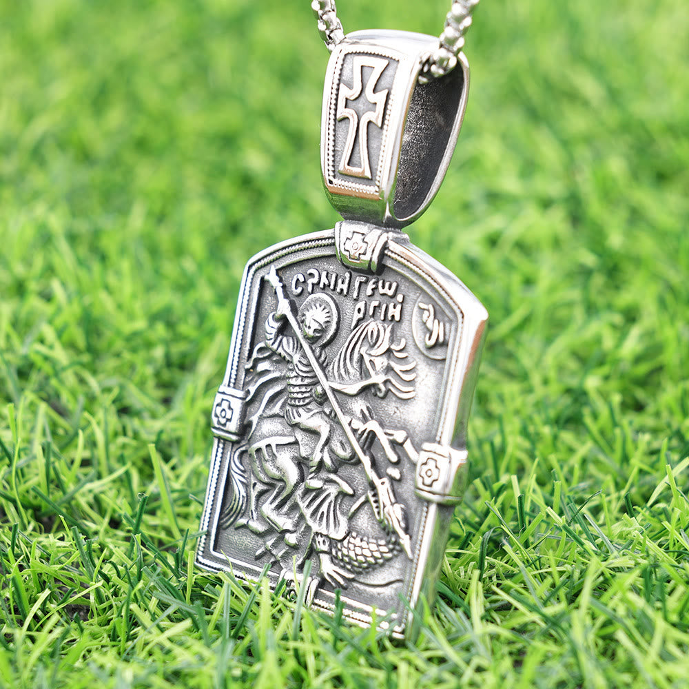 Collar de San Jorge matando al dragón - Un símbolo de coraje y protección divina