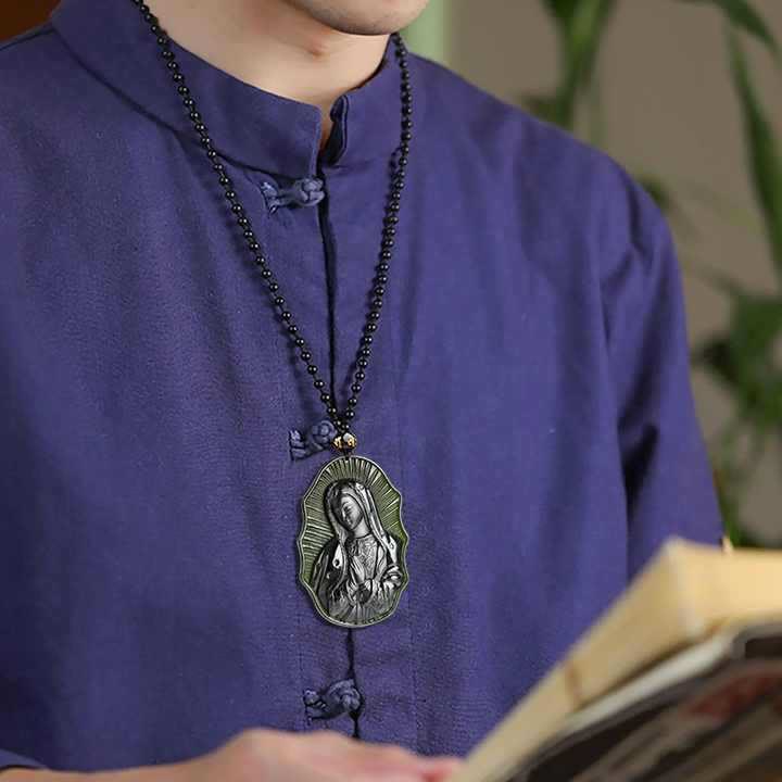 Collar de jade negro Hetian de Nuestra Señora de Guadalupe - Un emblema de devoción sagrada
