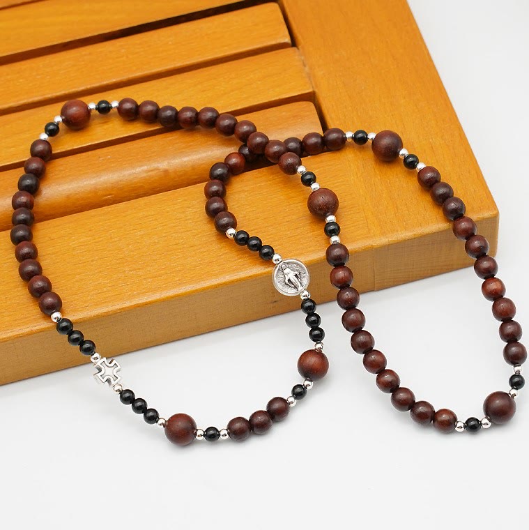 Pulsera elástica de palo de rosa de 6mm con tres círculos y cuentas de rosario divinas