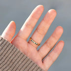 Anillo de plata 925 cruz minimalista "Never Quit": Un símbolo de fe y elevación