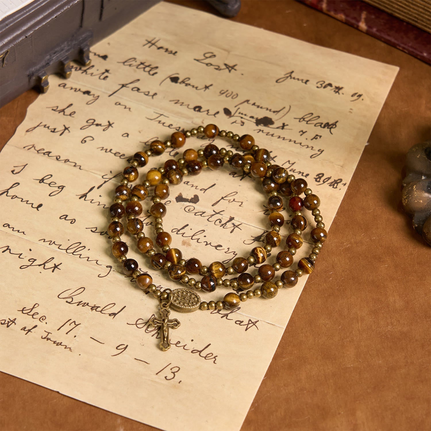 Pulsera elástica de rosario de Ojo de Tigre hecha a mano: Una gema espiritual de doble propósito