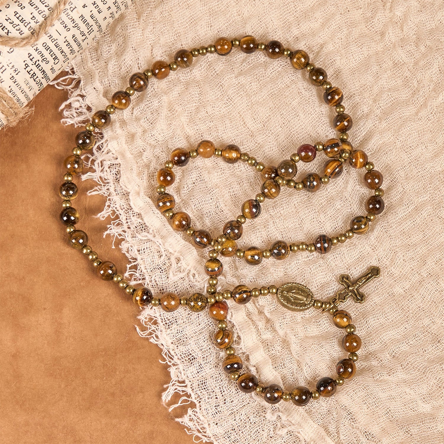 Pulsera elástica de rosario de Ojo de Tigre hecha a mano: Una gema espiritual de doble propósito