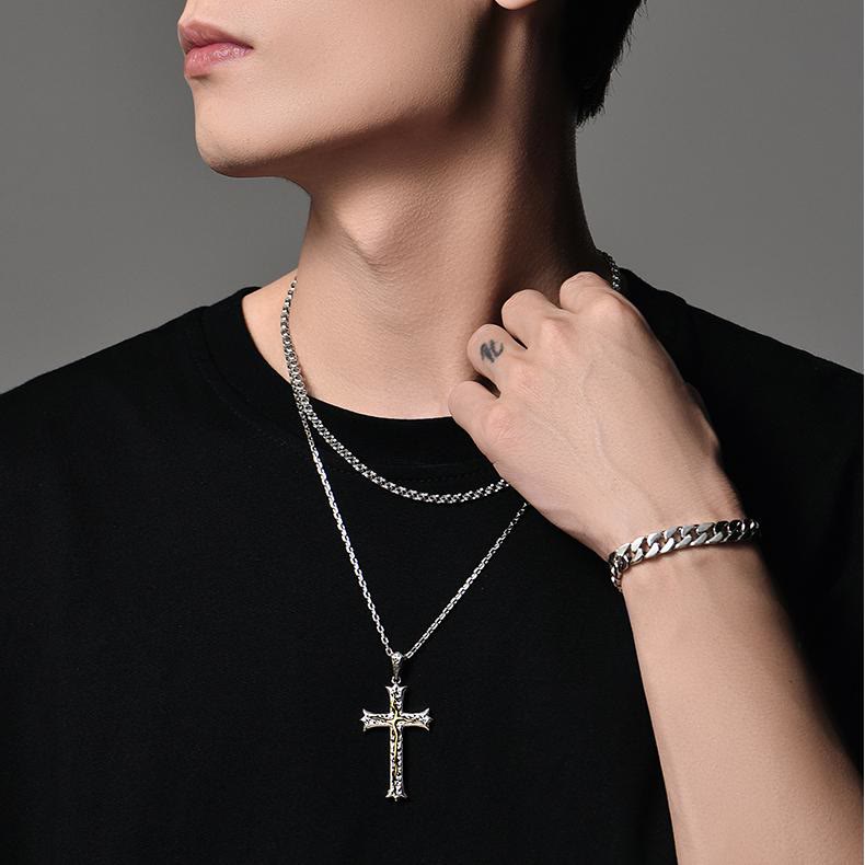 Collar de crucifijo clásico y vintage de plata de ley 925 con árbol de la vida: Un símbolo de espiritualidad y vitalidad