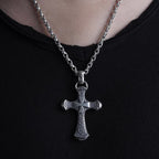 Collar de Crucifijo Clásico y Vintage de Plata de Ley 925: Fusionando la Estética Histórica con la Artesanía Moderna