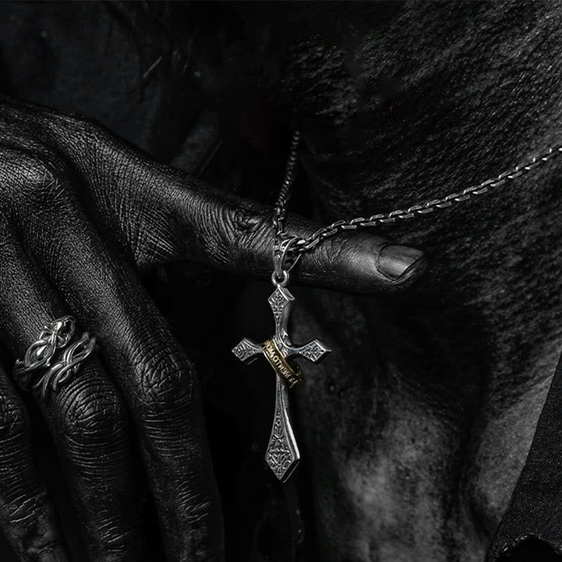 Collar con crucifijo moderno y minimalista de plata de ley 925: un símbolo de talismán oscuro