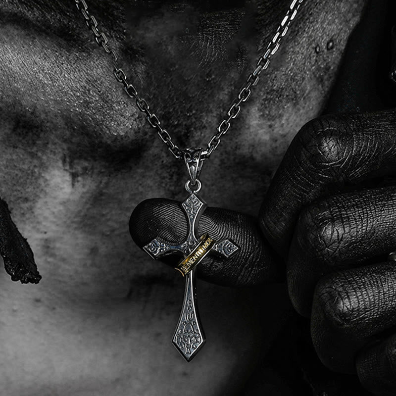 Collar con crucifijo moderno y minimalista de plata de ley 925: un símbolo de talismán oscuro