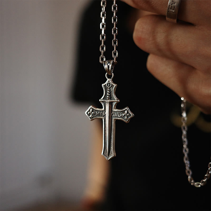 Collar de Crucifijo Clásico y Vintage de Plata de Ley 925 Victoria de la Vida: Emblema del Triunfo Divino
