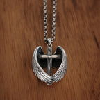 Collar de alas de ángel y cruz de plata de ley 925: Encarnando la fe y la gracia celestial