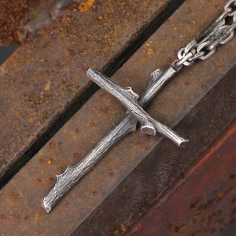 Collar de Cruz de Plata de Ley 925 Moderno y Minimalista: Un Tributo a la Fe Pura