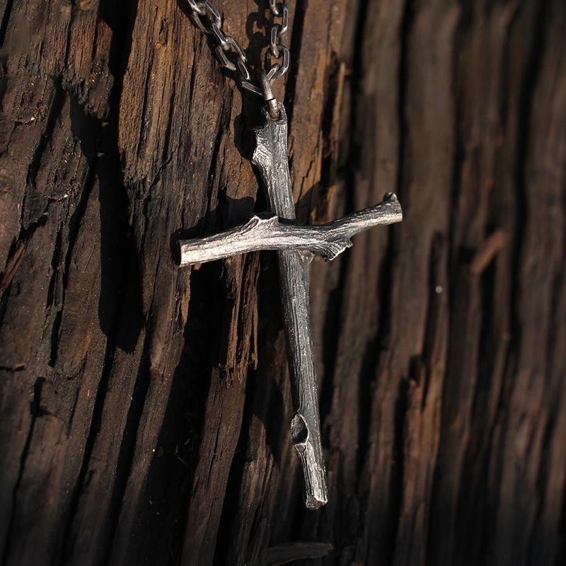 Collar de Cruz de Plata de Ley 925 Moderno y Minimalista: Un Tributo a la Fe Pura