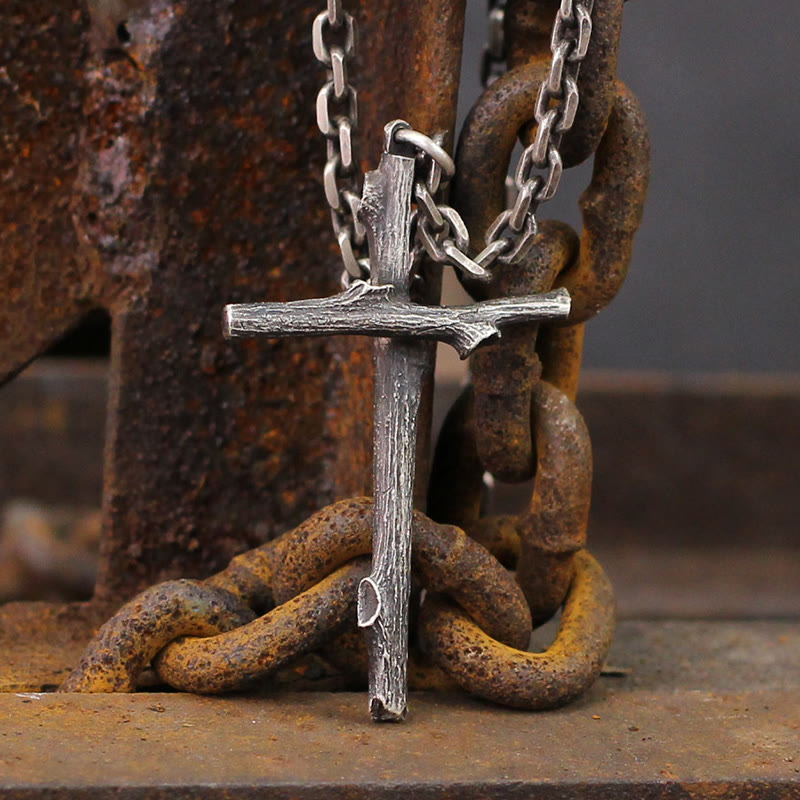 Collar de Cruz de Plata de Ley 925 Moderno y Minimalista: Un Tributo a la Fe Pura