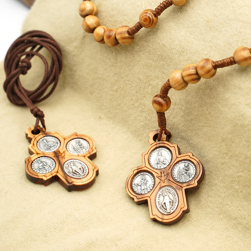 Collar clásico de cruz de cuatro vías de madera de olivo: Un raro y sagrado símbolo de fe