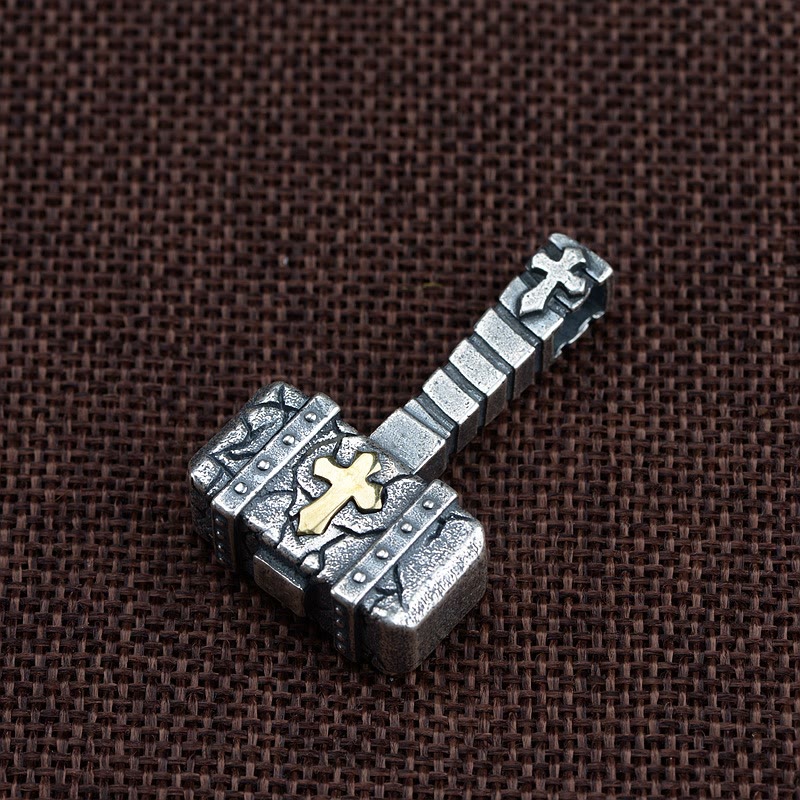 Collar de cruz de martillo de plata 925 sagrada: Símbolo de fe robusto con toque retro