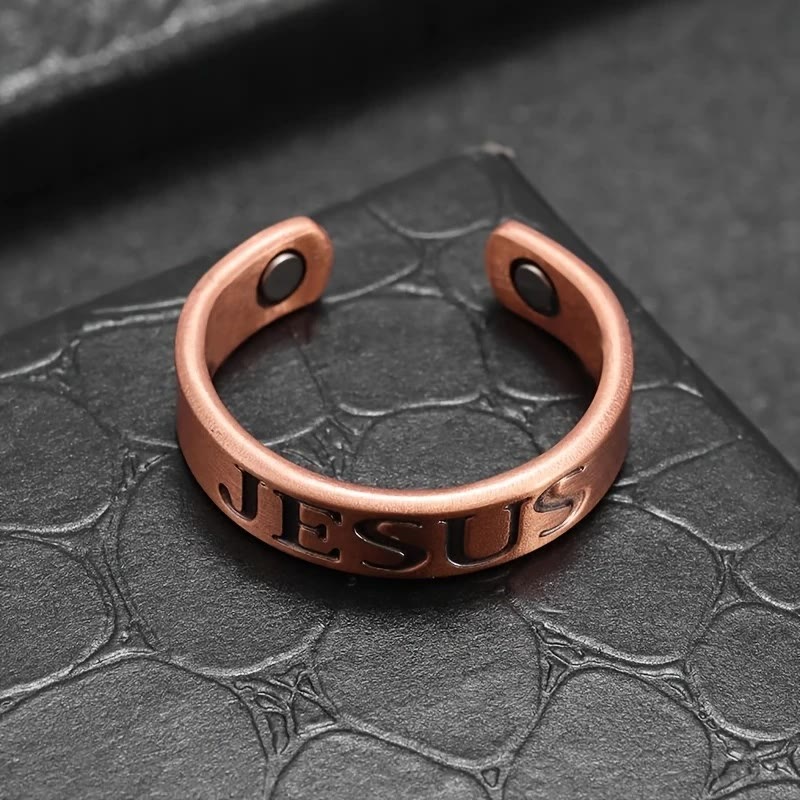 Anillo de Cobre Ajustable de Jesús Minimalista: Símbolo Distintivo de Fe