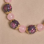 Pulsera de Cuarzo Rosa hecha a mano con camafeo de Nácar de la Virgen María