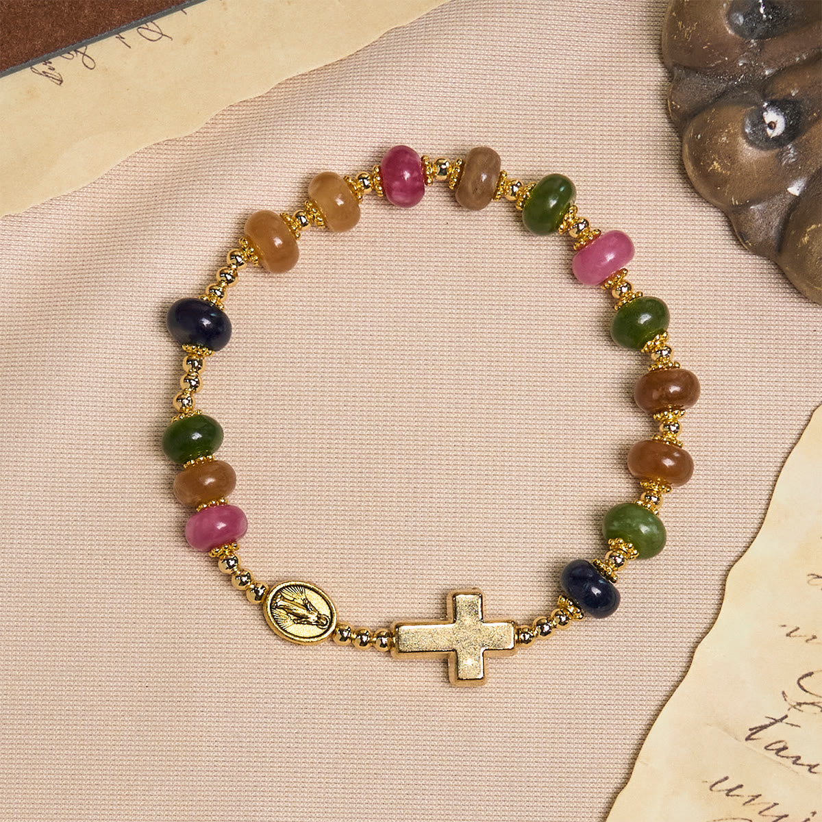 Pulsera de Cuentas de Turmalina con Cruz y Medalla Milagrosa